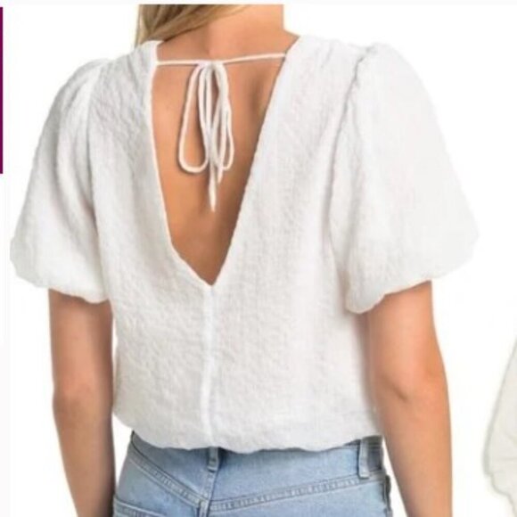 ๐ค ASTR The Label White Textured Puff Sleeve Top โ Size XS ๐ค NWT | - Picture 2 of 10